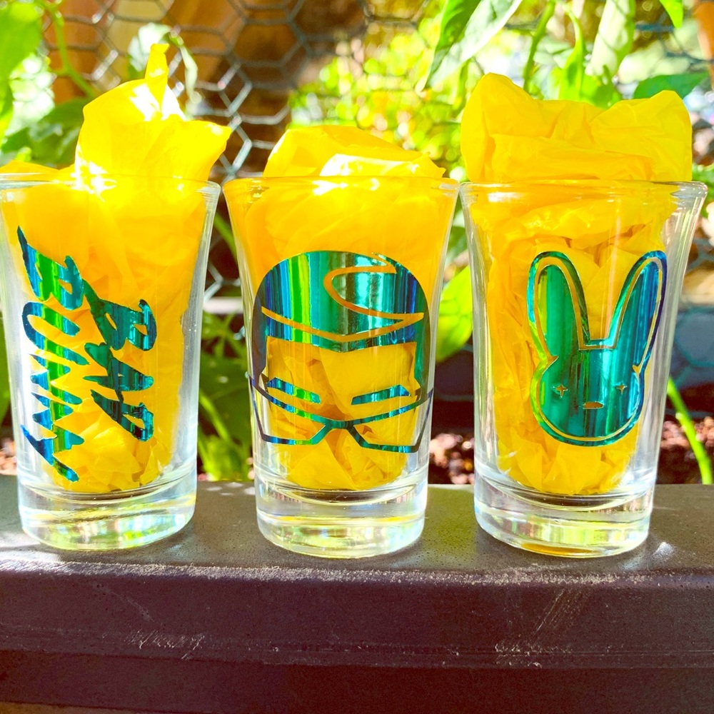 Bad bunny el conejo malo shot glasses set